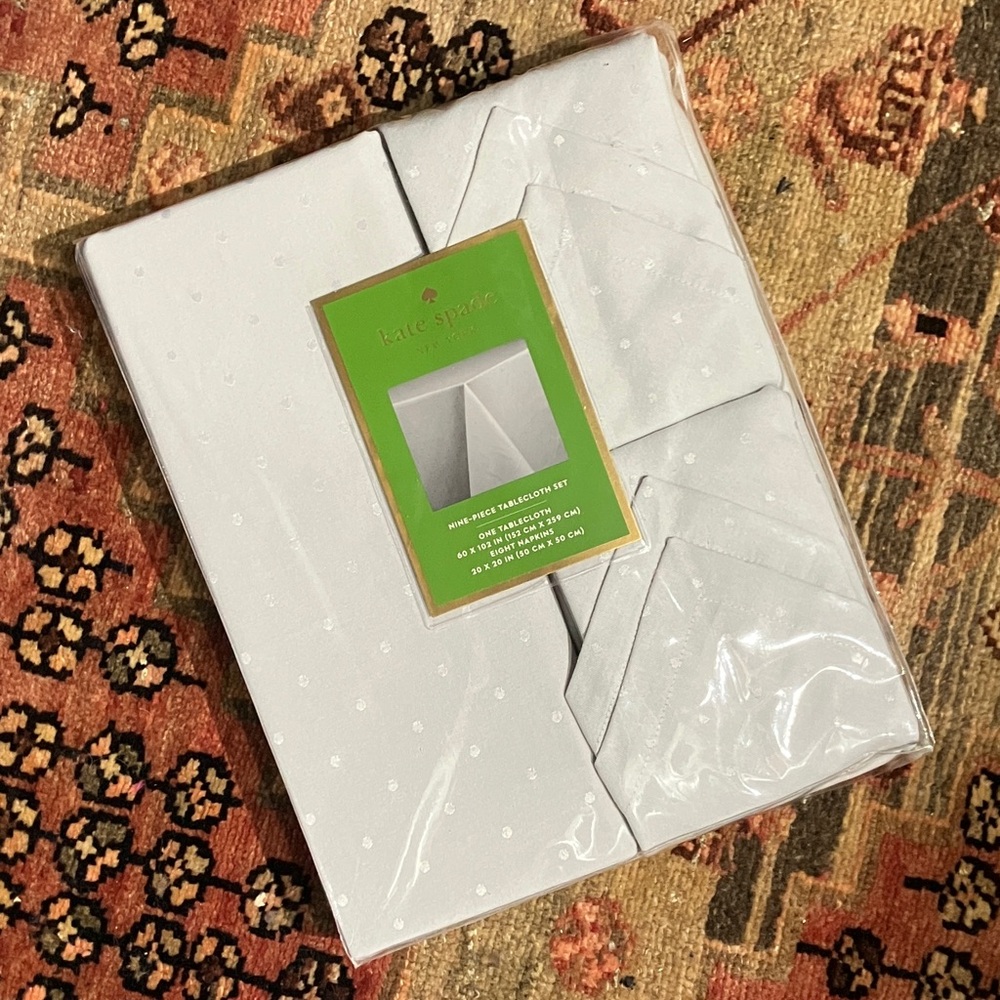 💫NWT💫 Kate Spade 9 piece table linen set ♠️